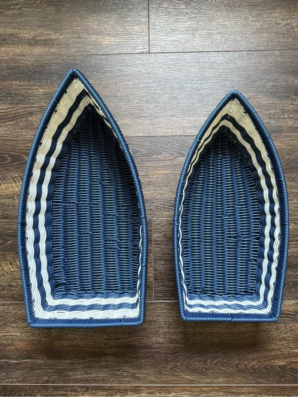2 pc Set Ciroa Canoe Shaped Resin Nesting Baskets